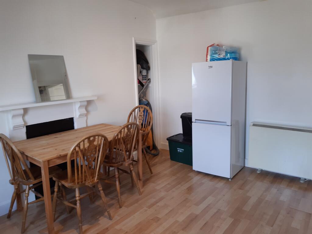 Additional image 4 of Bath