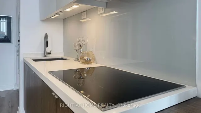 Additional image 17 of 21 Iceboat Terr Unit 4510