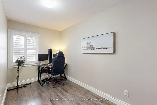 Additional image 20 of 43 Benlight Cres