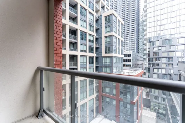 Additional image 17 of 108 Peter St St Unit 915