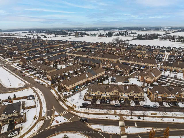 Additional image 38 of 10 Pumpkin Pass Unit 32