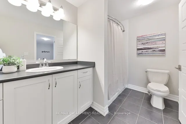 Additional image 32 of 2 Vaudeville Dr