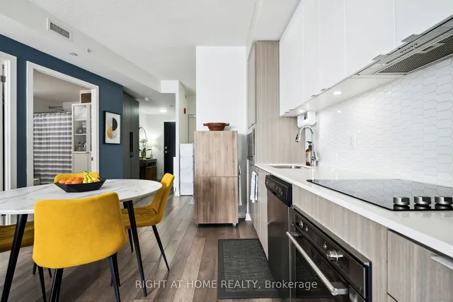 Additional image 24 of 5230 Dundas St Unit A629