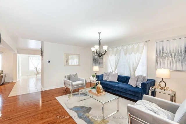 Additional image 8 of 19 Snapdragon Sq