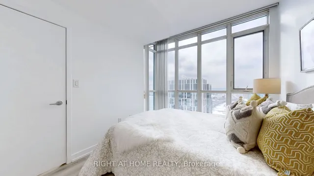 Additional image 23 of 21 Iceboat Terr Unit 4510