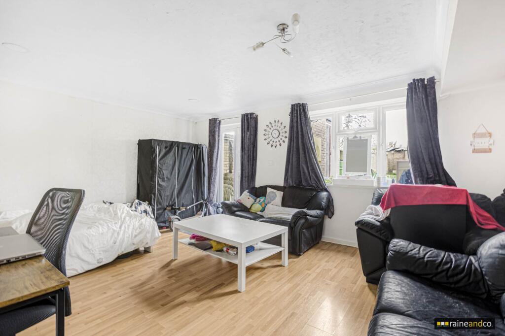 Additional image 13 of Hare Lane, Hatfield
