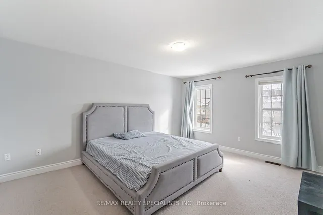 Additional image 26 of 16 Eiffel Blvd