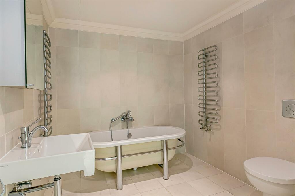 Additional image 9 of Links Road, Poole