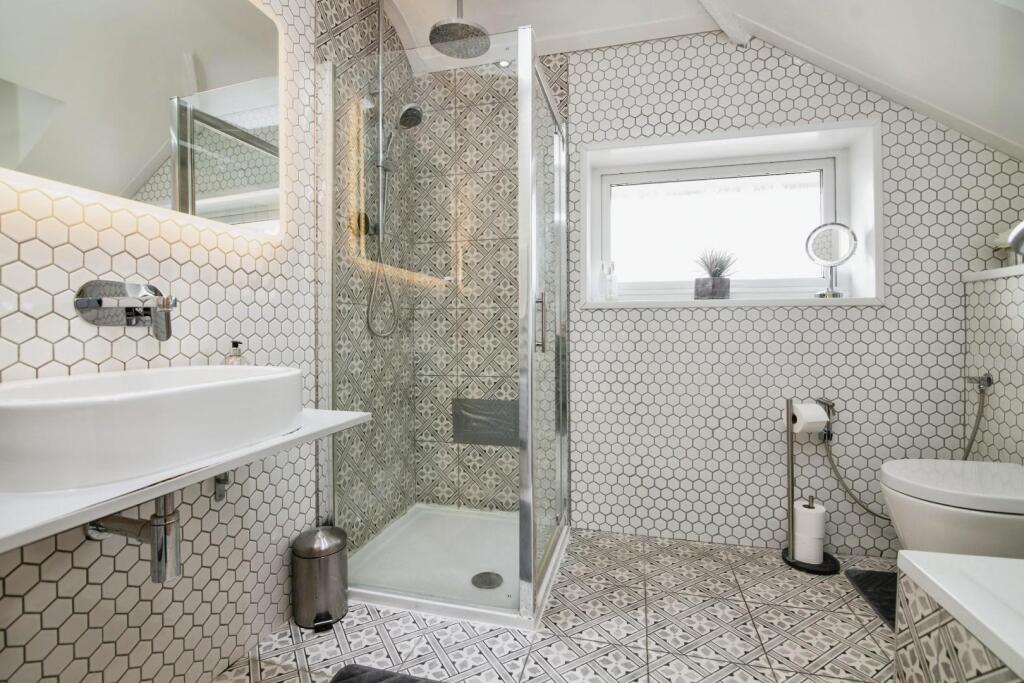 Additional image 16 of Quinton Close, Solihull