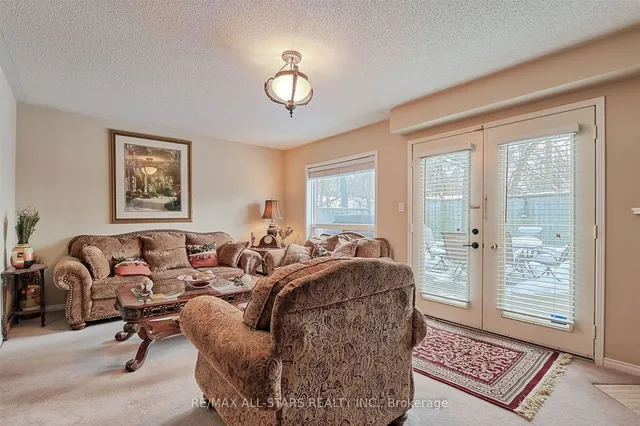 Additional image 8 of 50 Markham Rd Unit 15