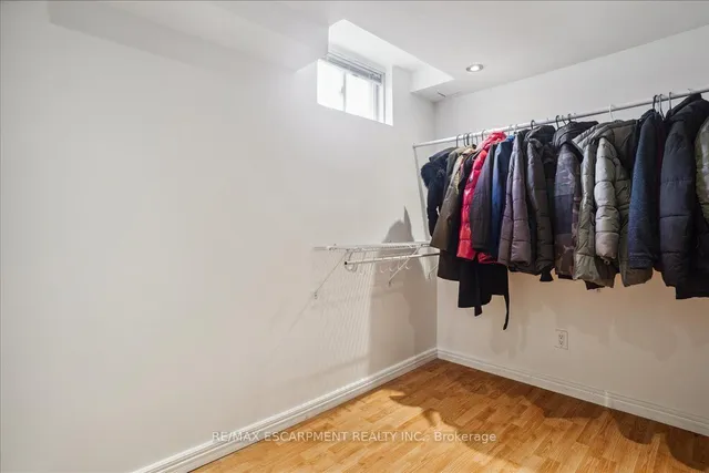 Additional image 30 of 2403 Emerson Dr