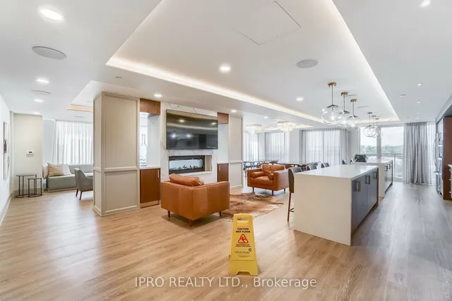 Additional image 32 of 1050 Main St Unit 326