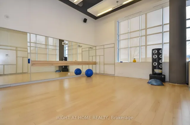 Additional image 25 of 5 Hanna Ave Unit 612