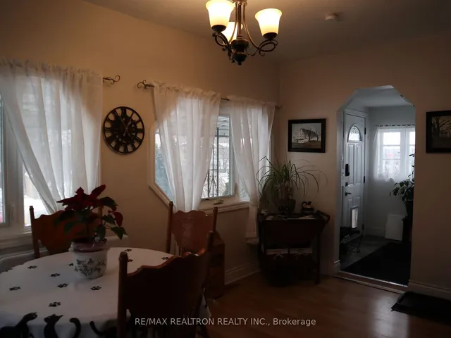 Additional image 13 of 153 Pitt Ave