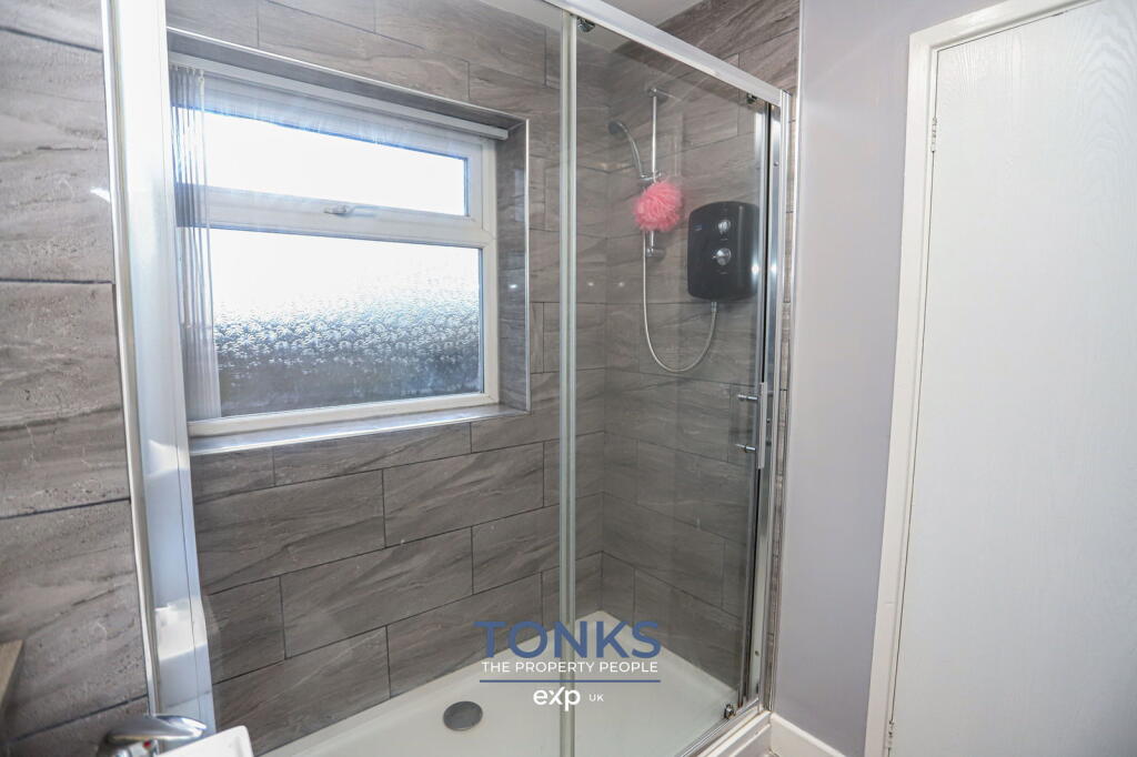 Additional image 9 of Hamilton Avenue, Halesowen, B62 8SG