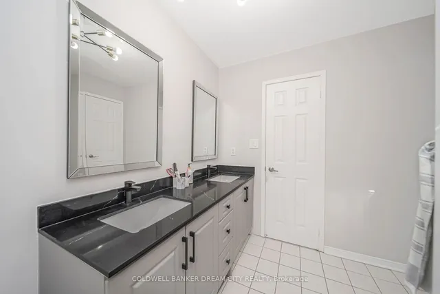 Additional image 28 of 60 Capistro St