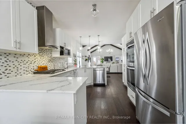 Additional image 7 of 218 Bellagio Ave