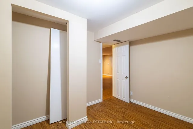 Additional image 36 of 2290 Devon Rd