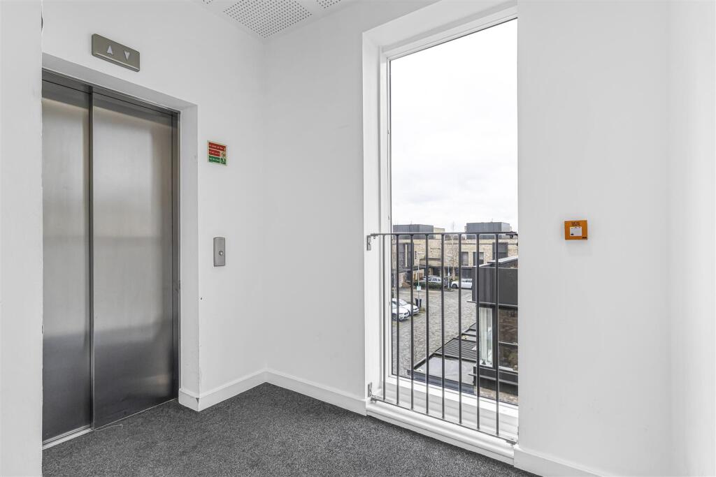 Additional image 14 of Woodpecker Way, Trumpington