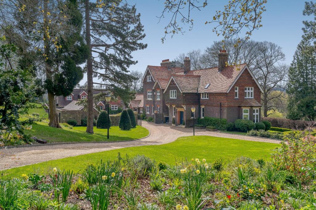 Additional image 18 of Luton Road, Markyate, St. Albans, Hertfordshire
