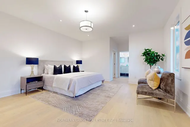 Additional image 22 of 26 LEGATO Crt