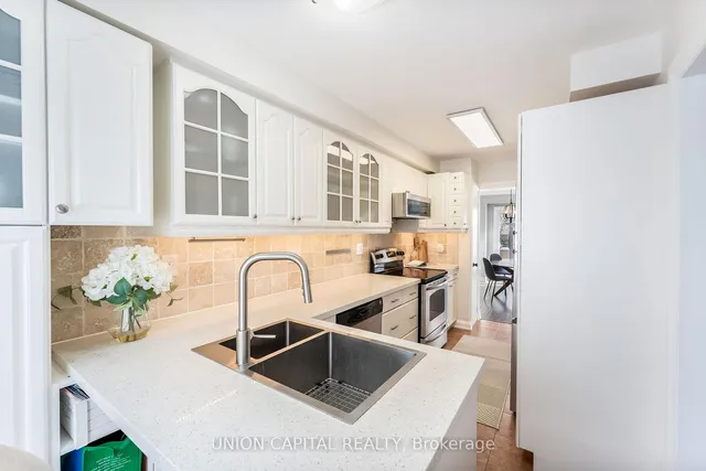 Additional image 14 of 7120 Cadiz Cres