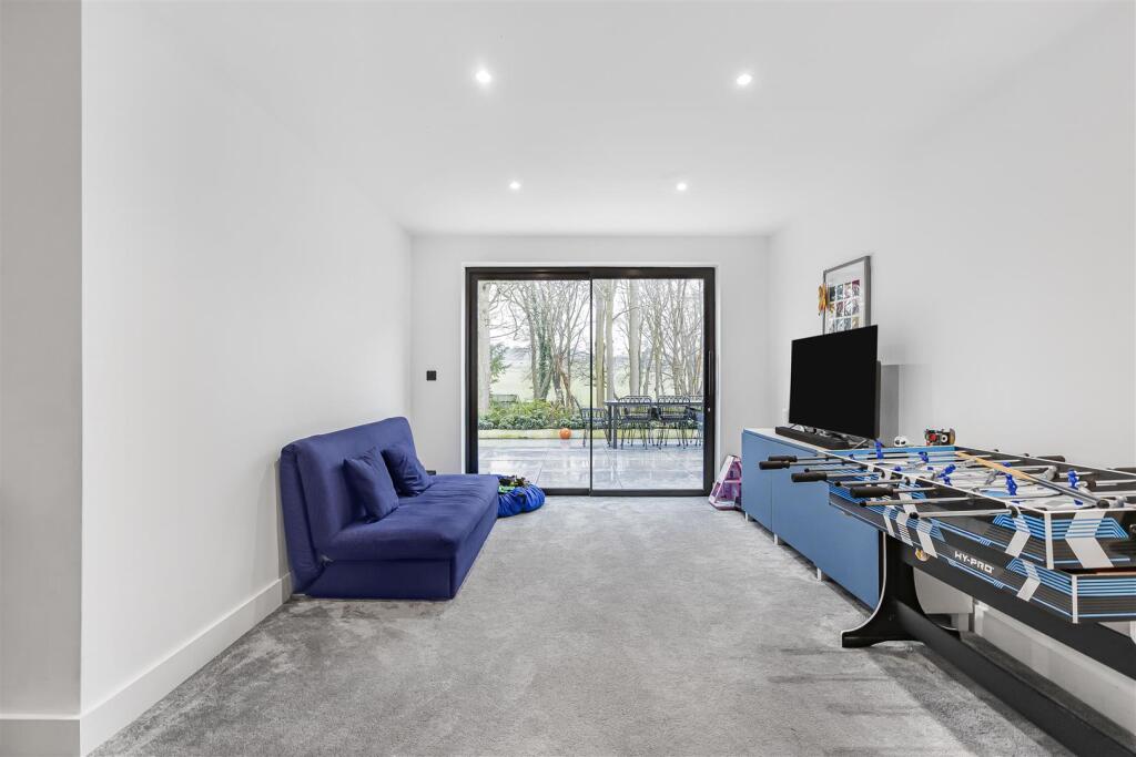 Additional image 17 of Firs Walk, Tewin