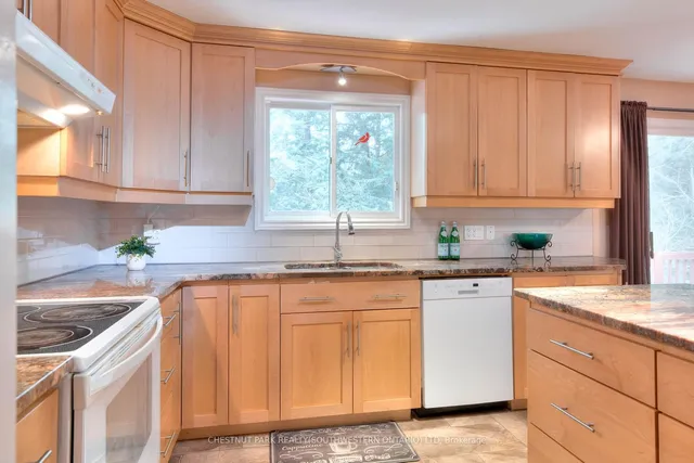 Additional image 15 of 105 Sabrina Cres