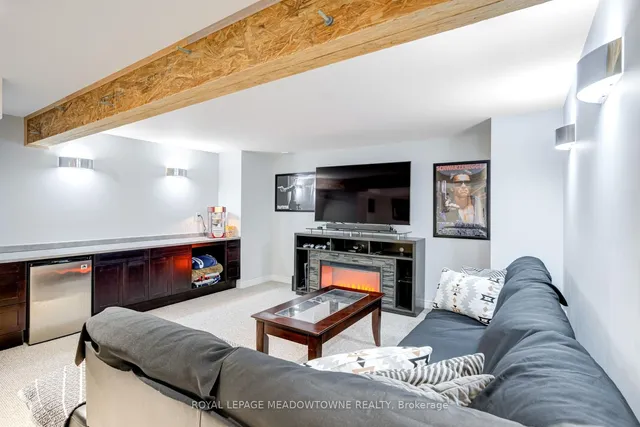 Additional image 40 of 864 Bessy Tr