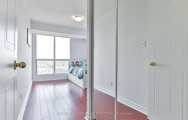 Additional image 23 of 2550 Lawrence Ave Unit 1111