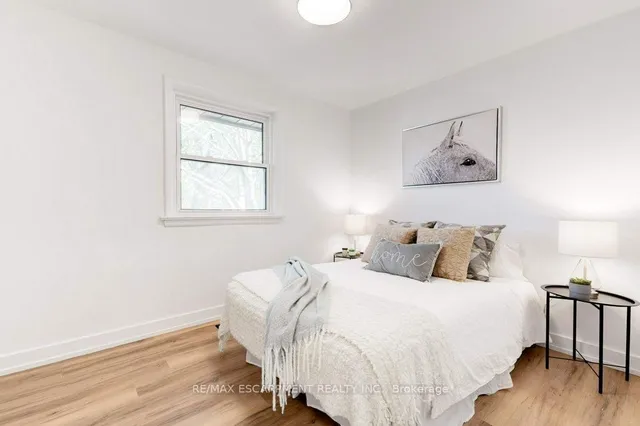 Additional image 17 of 5470 Randolph Cres