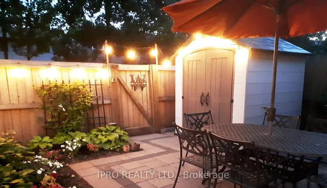 Additional image 34 of 1550 Grosvenor St Unit 32