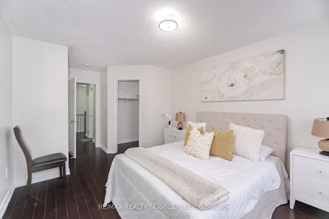 Additional image 20 of 46 Hollowgrove Blvd