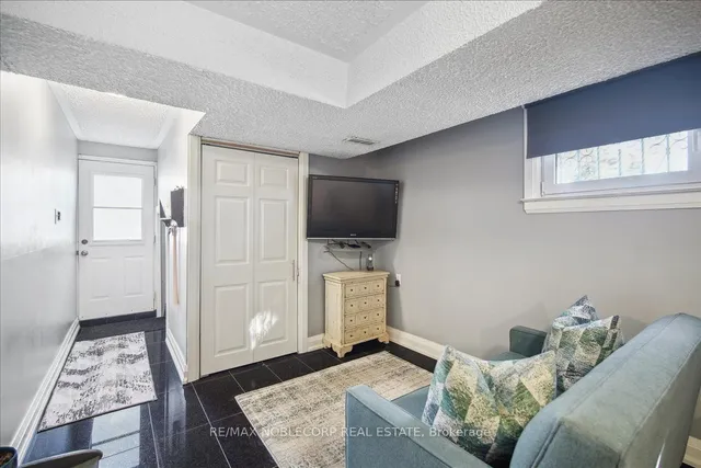 Additional image 27 of 300 Cherokee Blvd