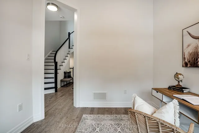 Additional image 31 of 1466 EVEREST Cres