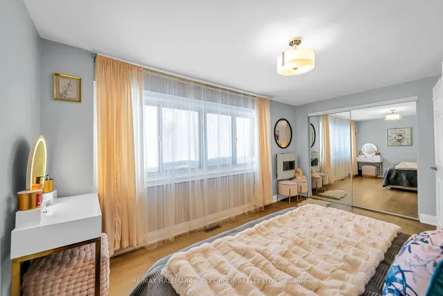 Additional image 18 of 451 Military Tr Unit 106