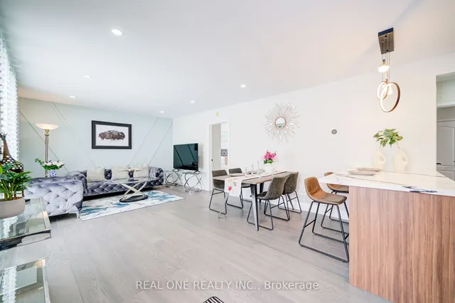 Additional image 3 of 10 Hogan Dr