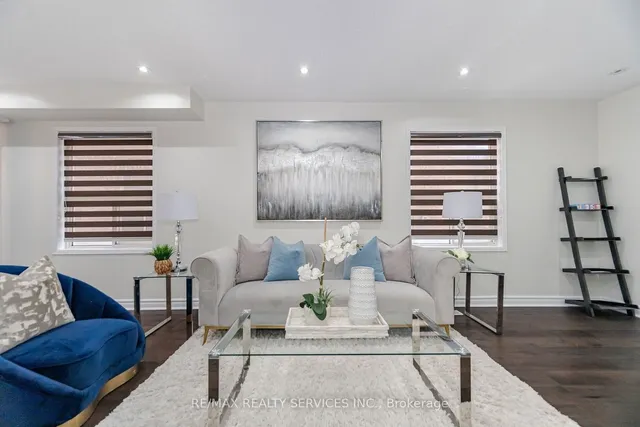 Additional image 3 of 46 Hollowgrove Blvd