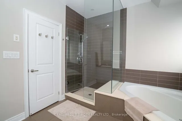 Additional image 27 of 1812 Burnhamthorpe Rd Unit 01