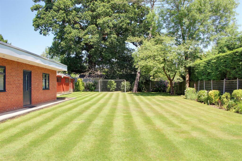 Additional image 10 of Mymms Drive, Brookmans Park, Hatfield