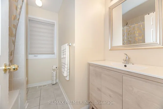 Additional image 32 of 3 Coachlight Cres