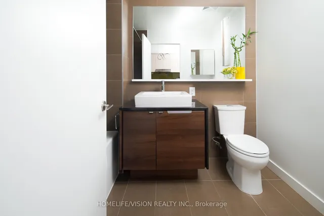 Additional image 38 of 121 MCMAHON Dr Unit 2802