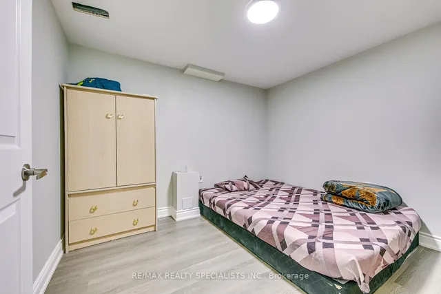 Additional image 36 of 328 Valleyway Dr