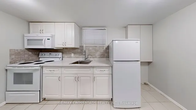 Additional image 23 of 260 Connaught Ave