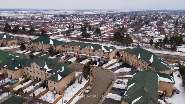 Additional image 23 of 26 Provincial Pl