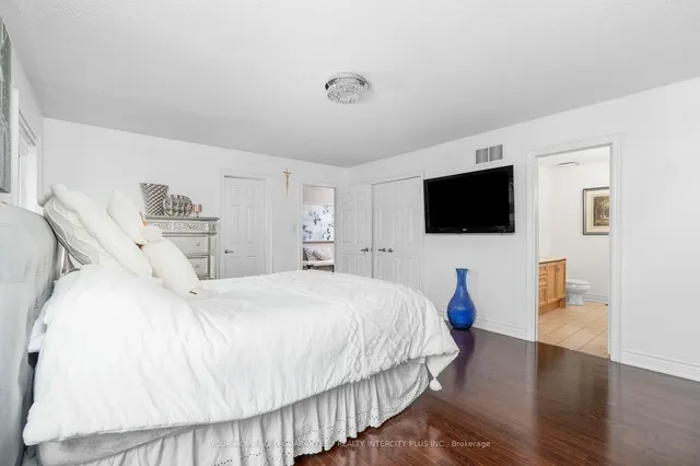 Additional image 21 of 40 Rampart Dr