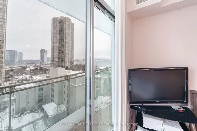 Additional image 15 of 5 Marine Parade Dr Unit 911