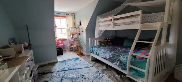 Additional image 13 of 2010 Cameron Dr