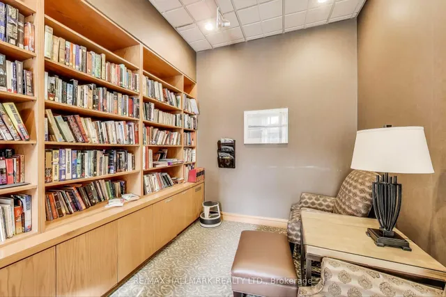 Additional image 19 of 11 Thorncliffe Park Dr Unit 406