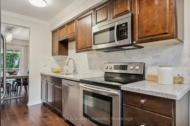 Additional image 13 of 1027 Elizabeth Pl